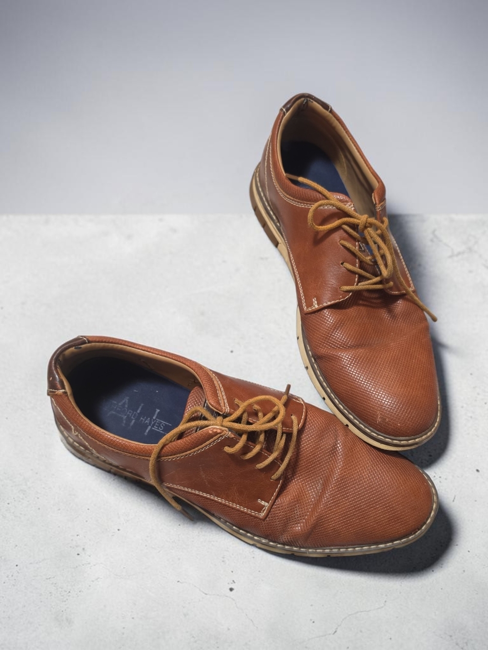 Men's Leather Derby Shoes in Cognac Brown - Classic Lace-Up
